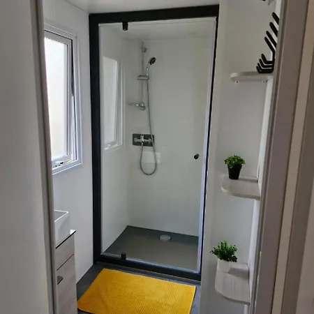 Superbe Mobil Proche De L'ocean *