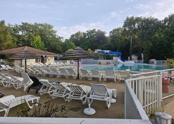 مكان تخييم Superbe Mobil Proche De L'ocean سانت ميشيل تشيف تشيف